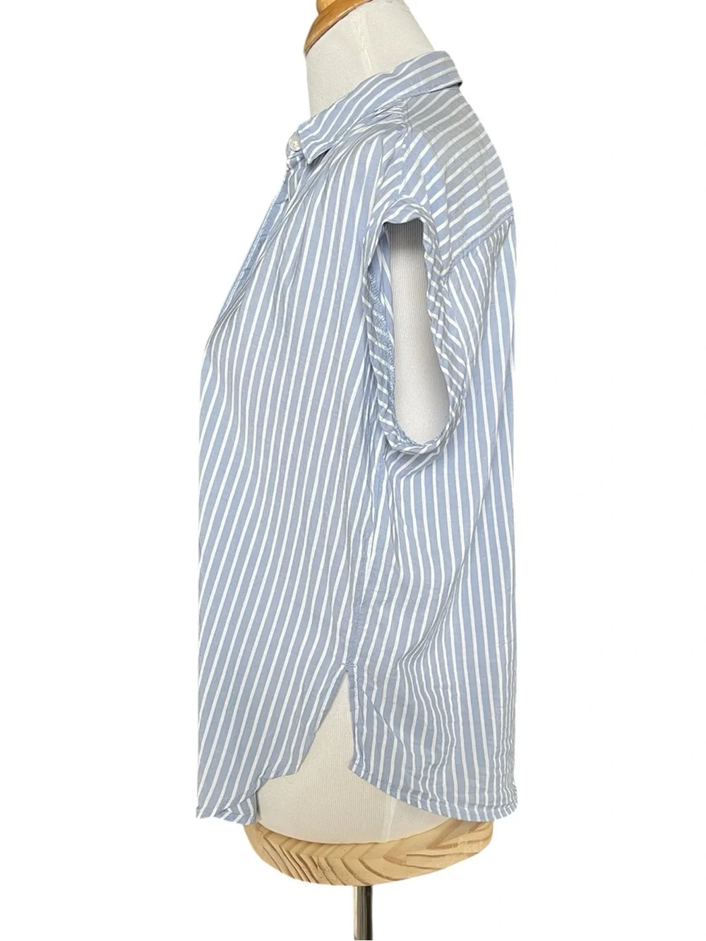 Abercrombie & Fitch button down poplin stripe shirt - Picture 4 of 8